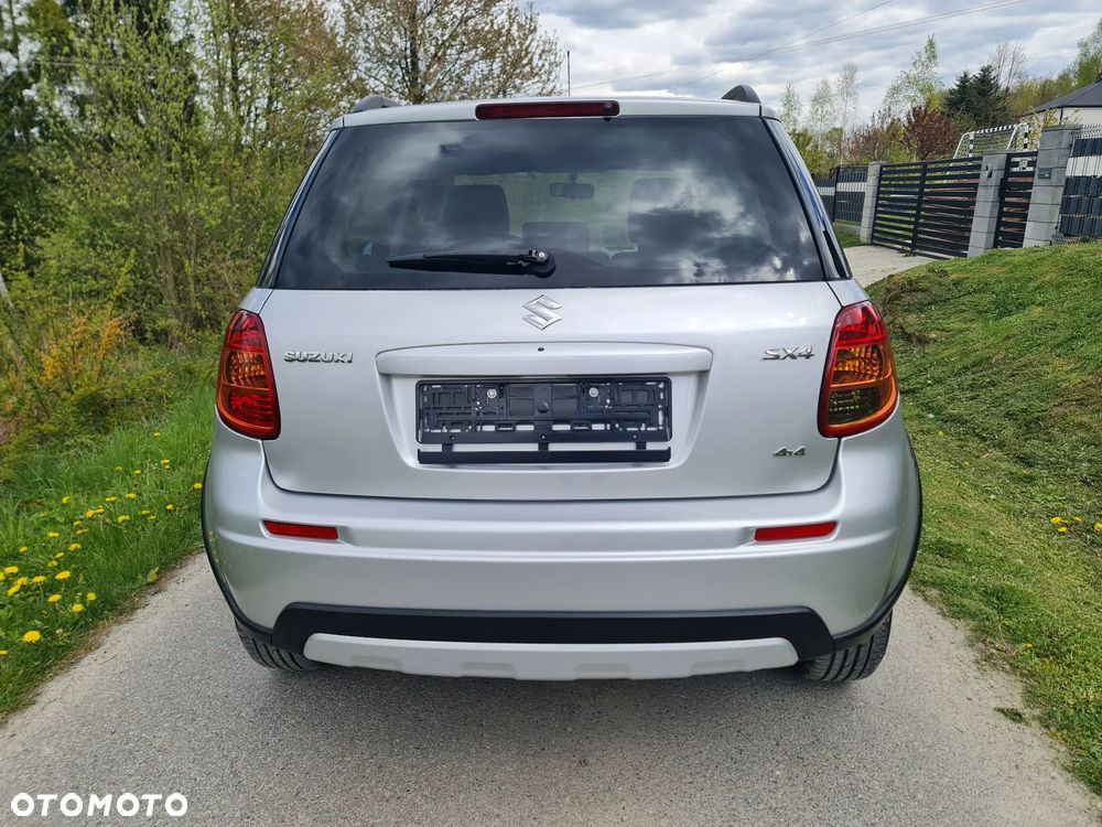 Suzuki SX4 - 5