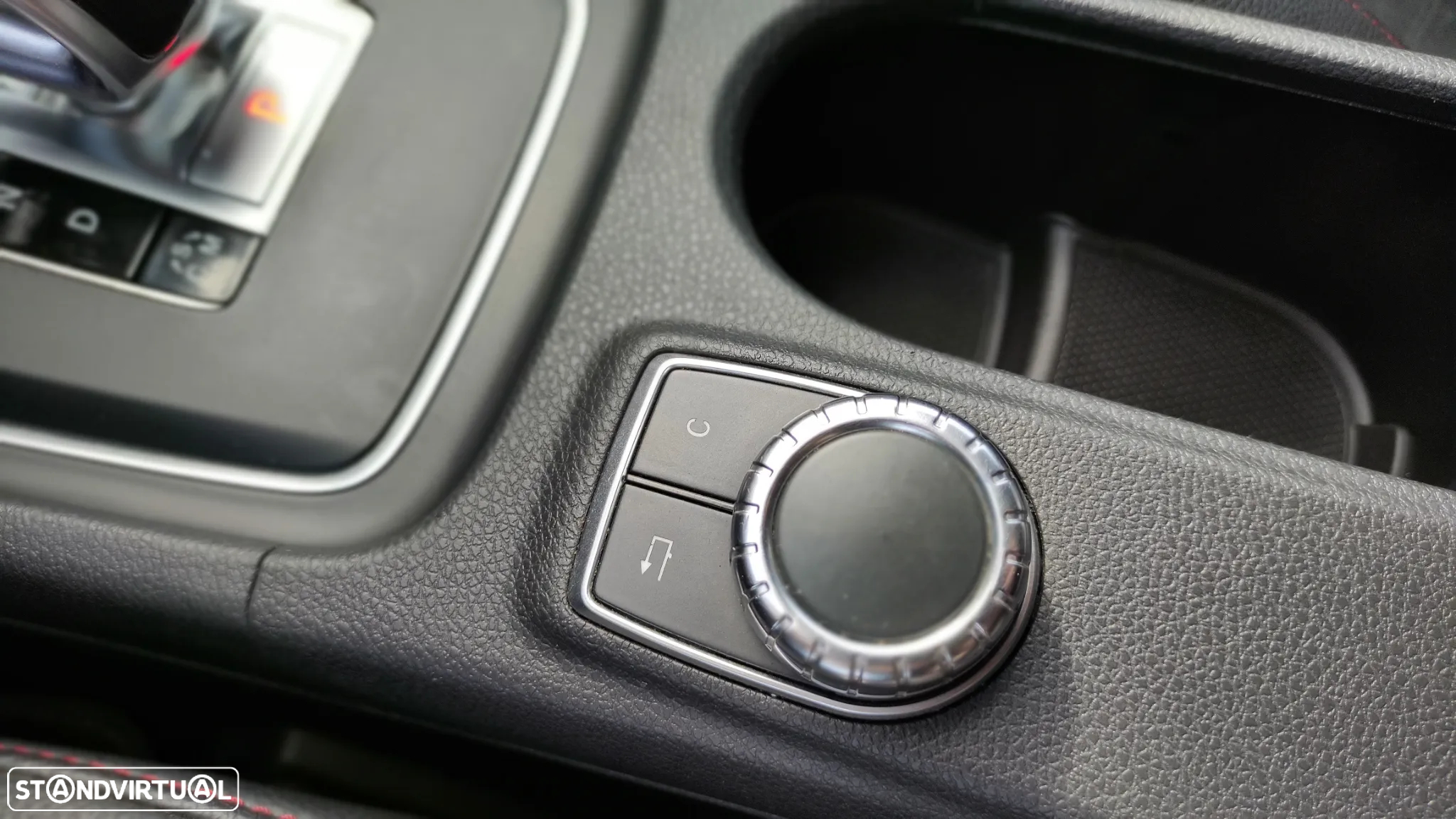 Mercedes-Benz A 45 AMG 4Matic Speedshift 7G-DCT - 34