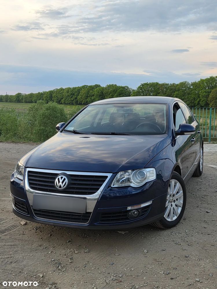 Volkswagen Passat 2.0 FSI Comfortline - 1