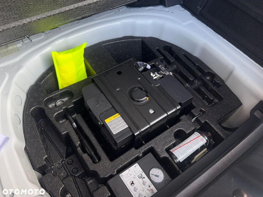 Volkswagen Polo - 13