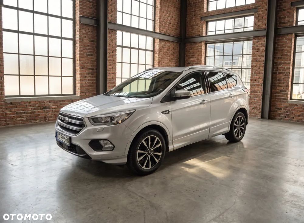 Ford Kuga 1.5 TDCi FWD ST-Line - 9