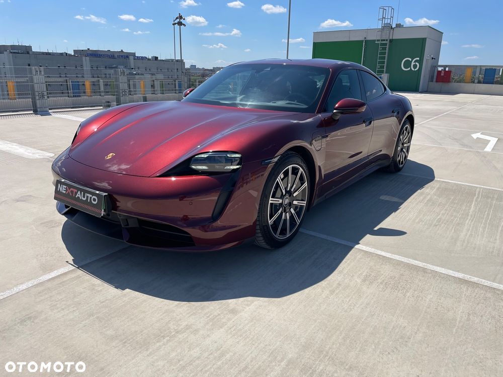 Porsche Taycan Turbo - 6