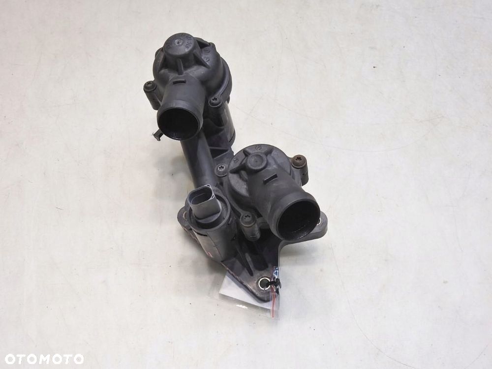 OBUDOWA TERMOSTATU VW GOLF V PLUS 1.6 FSI 03C121026H - 9