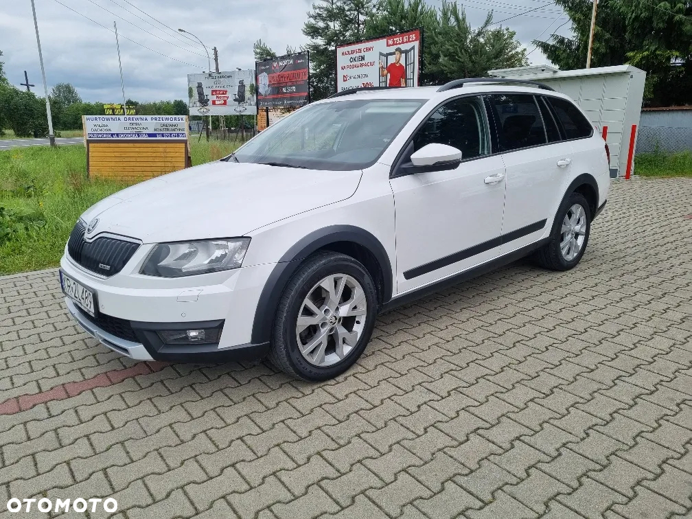 Skoda Octavia Scout 2.0 TDI 4x4 DSG - 2