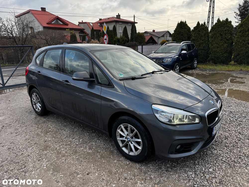 BMW Seria 2 218d - 21