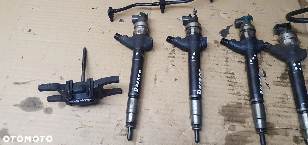 Wtrysk wtryskiwacz wtryskiwacze wtryski paliwa Fiat Ducato III 2.2 JTD 6C1Q-9K546-AC - 3