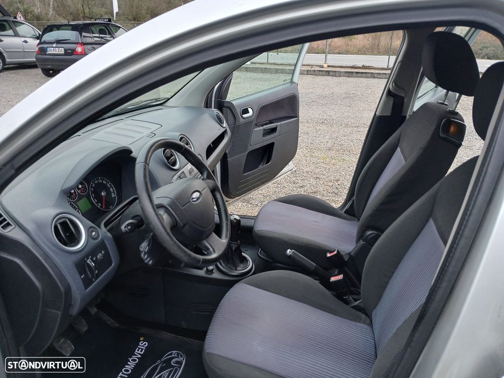 Ford Fusion 1.25 Trend - 2