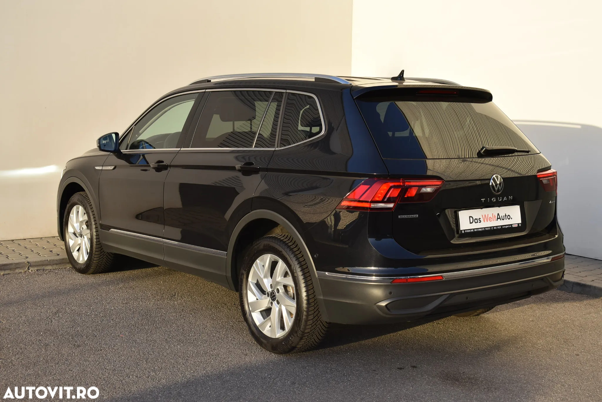 Volkswagen Tiguan Allspace 2.0 TDI DSG Life - 8