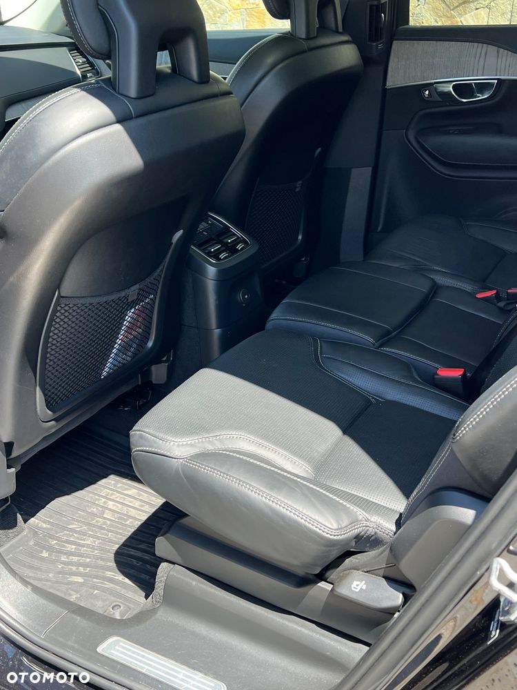 Volvo XC 90 - 7