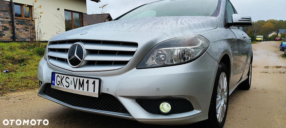 Mercedes-Benz B-Class 2011 photo 3