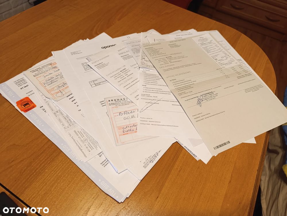 Mitsubishi Colt - 32