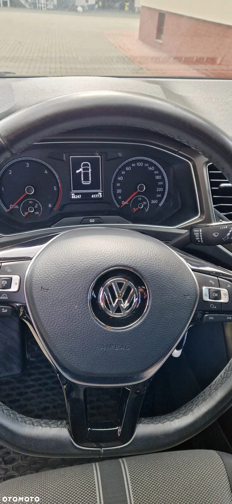 Volkswagen T-Roc 1.6 TDI SCR Style - 15