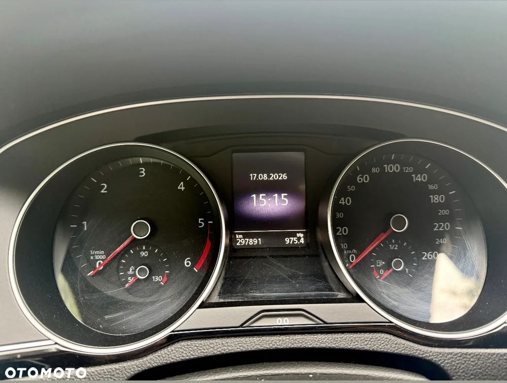 Volkswagen Passat 2.0 TDI BMT Comfortline DSG - 9