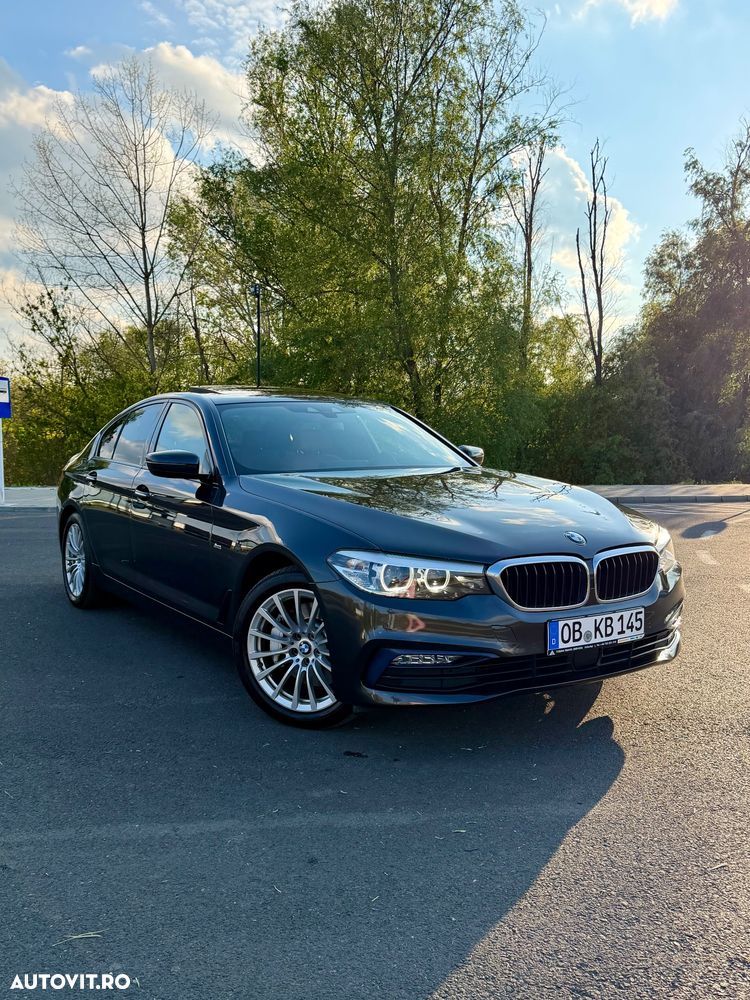 BMW Seria 5 530d xDrive AT - 2