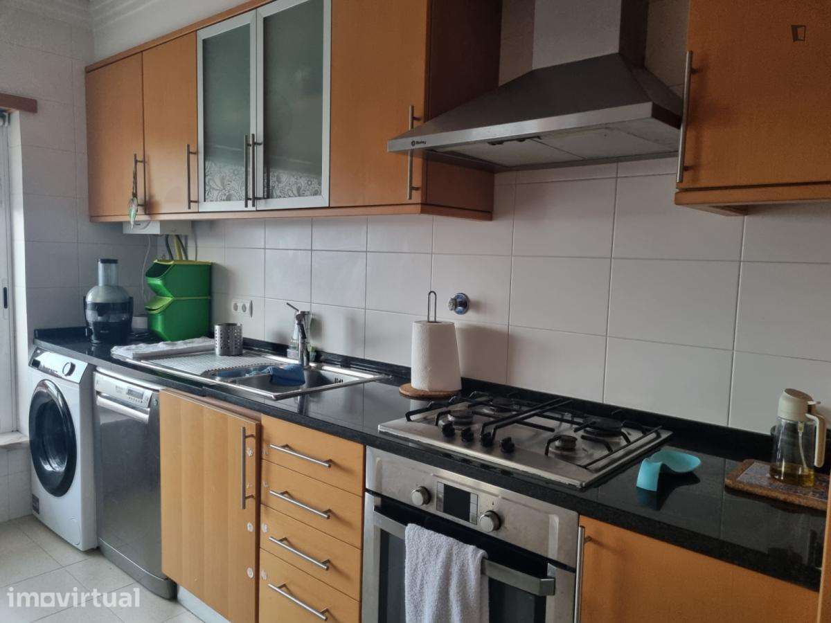 Quarto - localizado em Estoril Lisbon - Grande imagem: 3/5