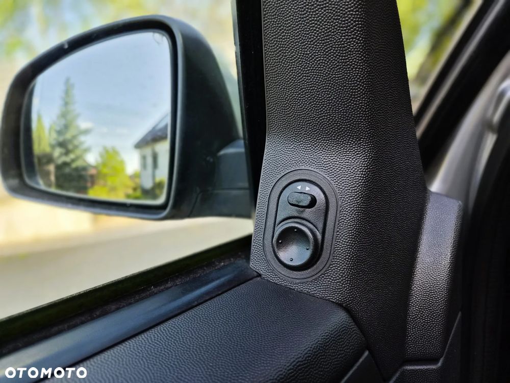 Opel Meriva - 16
