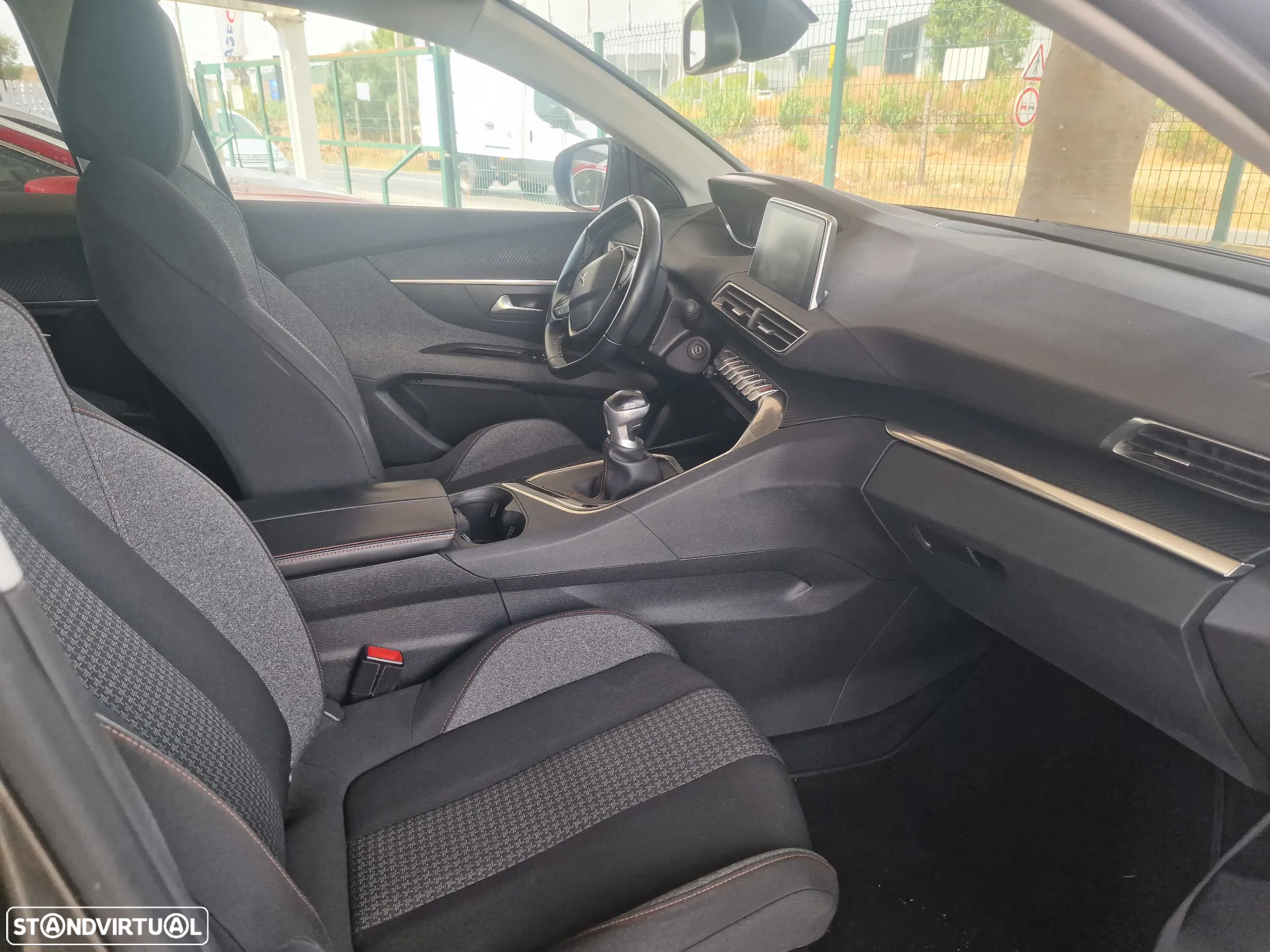 Peugeot 3008 1.5 BlueHDi Allure Pack - 10
