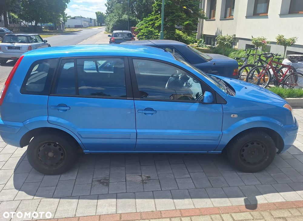 Ford Fusion 1.4 Trend - 4