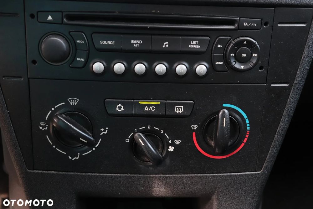 Citroën C4 1.6 16V Impress - 13