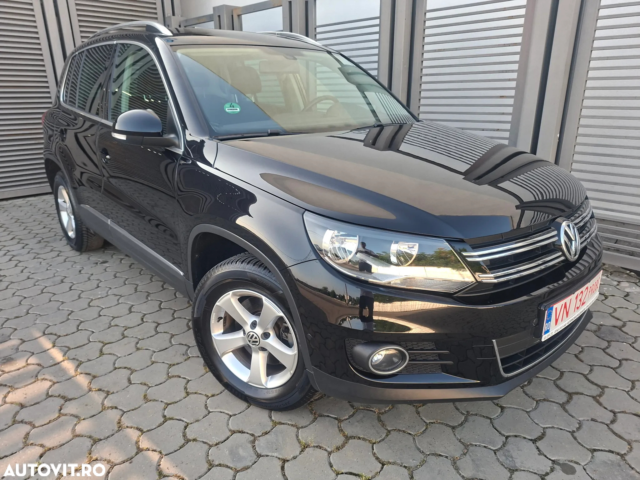 Volkswagen Tiguan 1.4 TSI BlueMotion Technology Sport & Style - 10