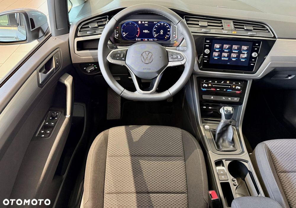 Volkswagen Touran - 7