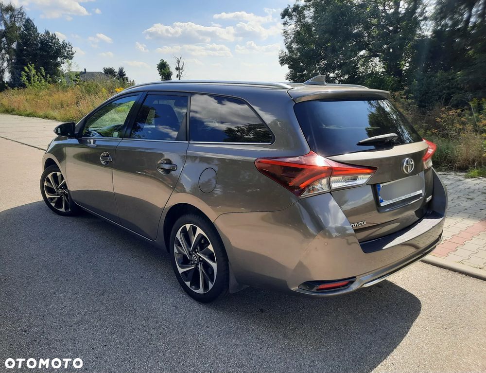 Toyota Auris 1.6 Comfort - 25