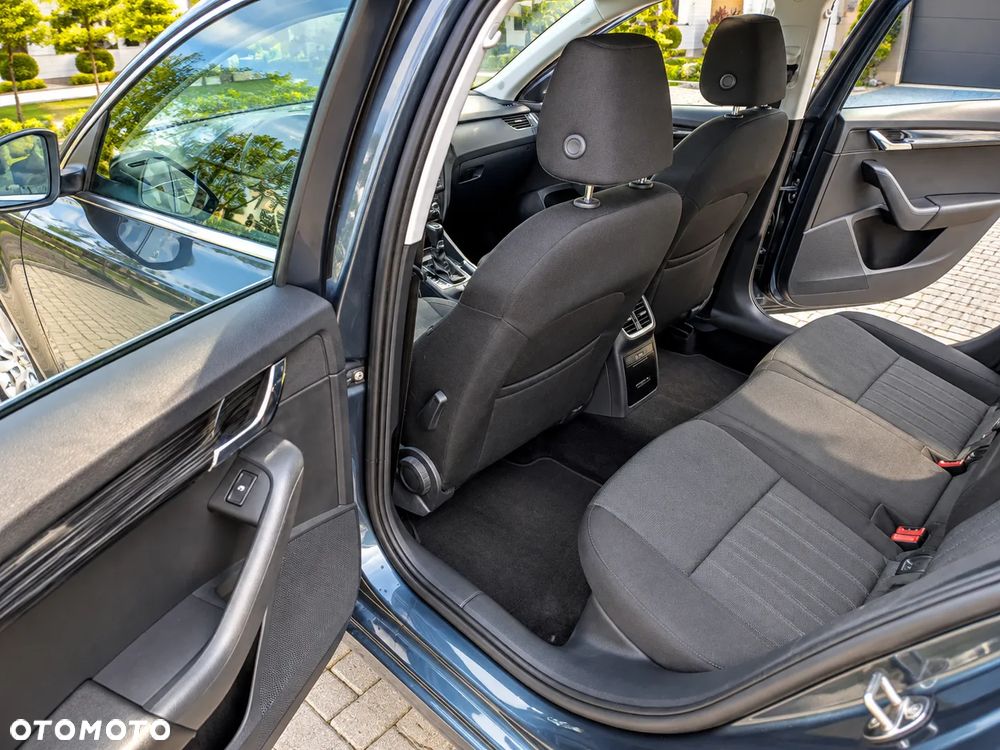 Skoda Octavia 2.0 TDI DSG Style - 9