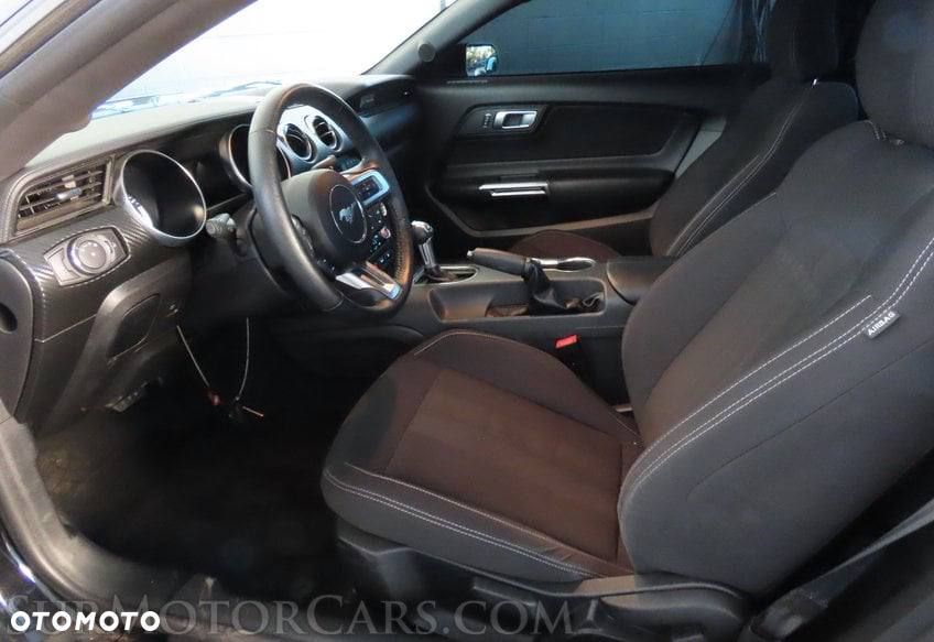 Ford Mustang 2.3 EcoBoost - 35