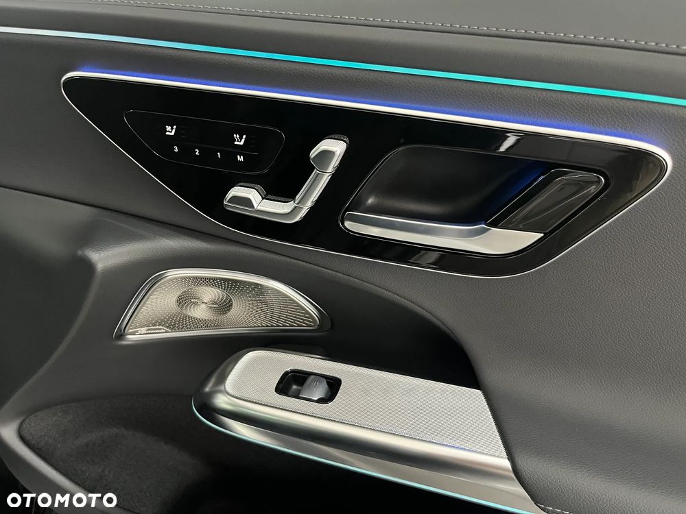 Mercedes-Benz Klasa E 300 de 4Matic T 9G-TRONIC Avantgarde - 15