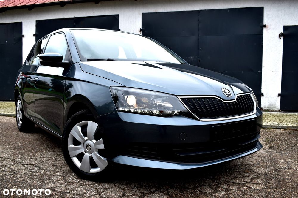 Skoda Fabia 1.2 TSI Cool Edition Red & Grey - 40