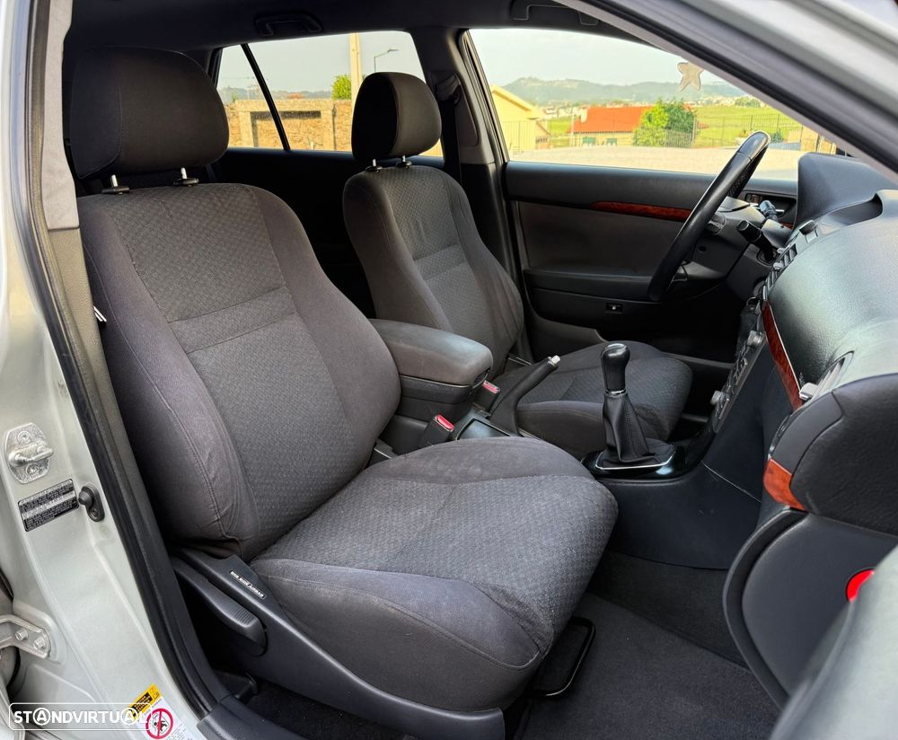Toyota Avensis SW 2.0 D4D Sol - 18