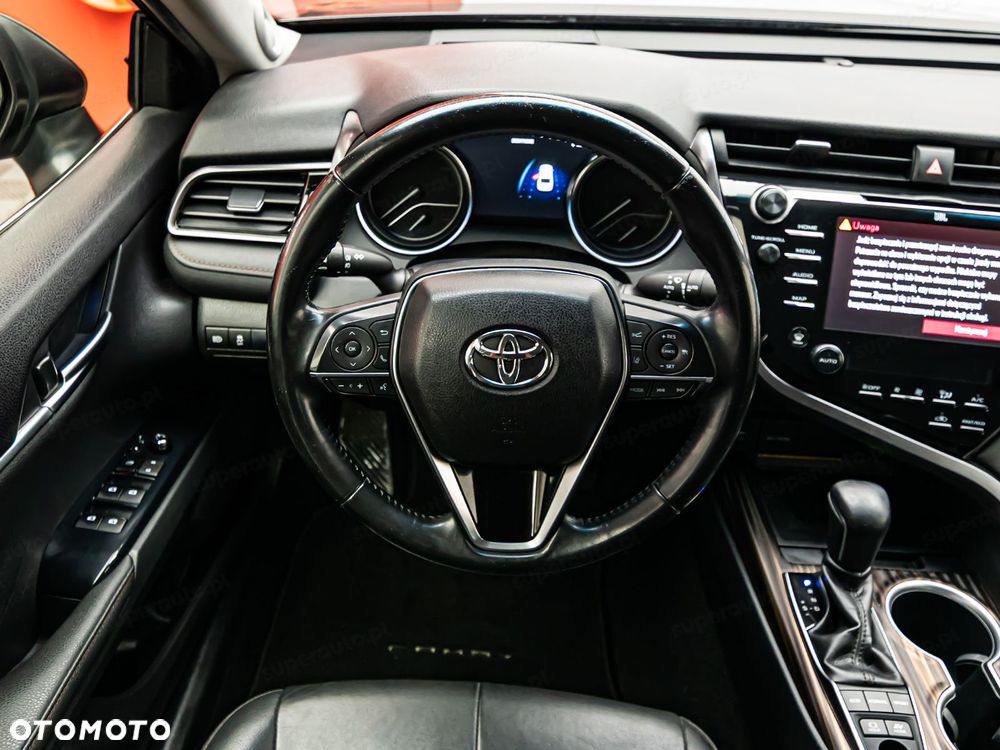 Toyota Camry 2.5 Hybrid Executive CVT - 14