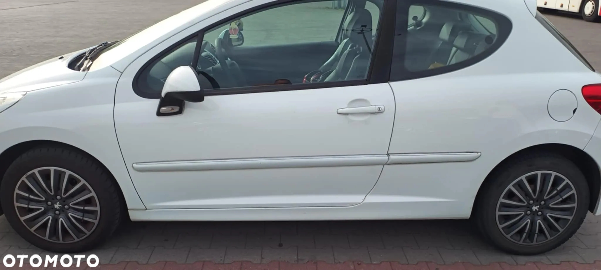 Peugeot 207 1.6 HDi Access 98g - 11