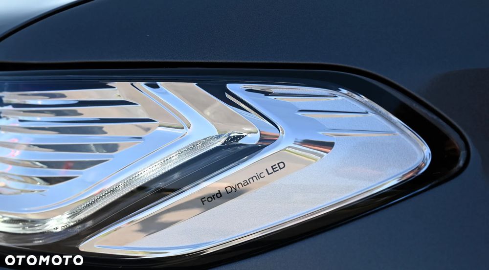 Ford Mondeo - 32