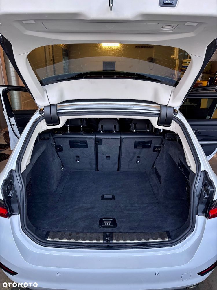 BMW Seria 3 318i Advantage - 12