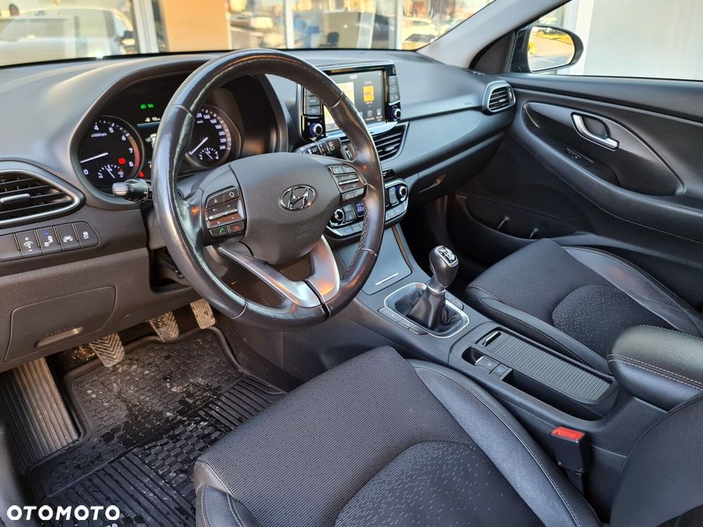 Hyundai i30 1.4 T-GDI Premiere Luxury - 12