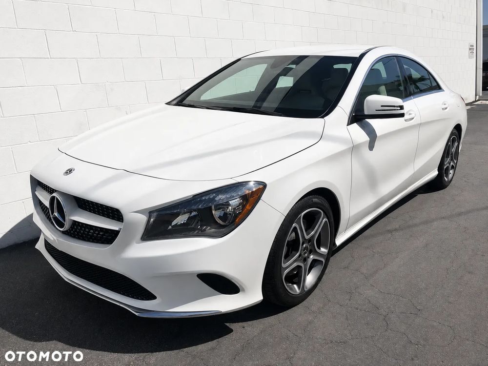 Mercedes-Benz CLA 250 4-Matic AMG Line - 2