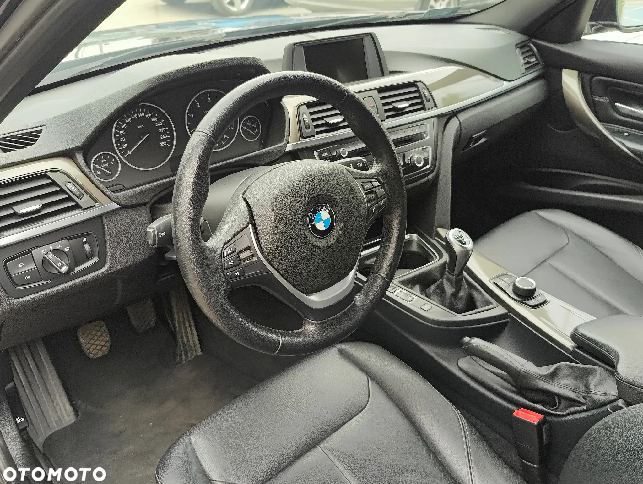 BMW Seria 3 320d - 5