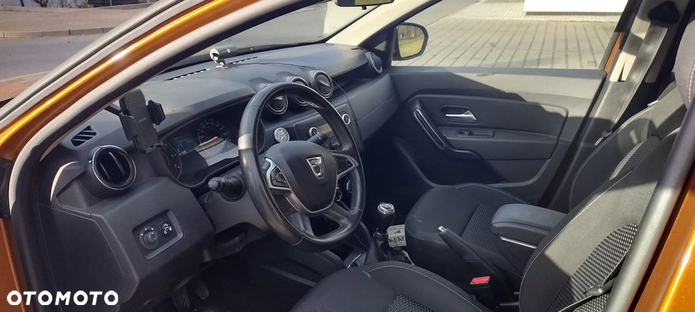 Dacia Duster 1.6 SCe Comfort - 4