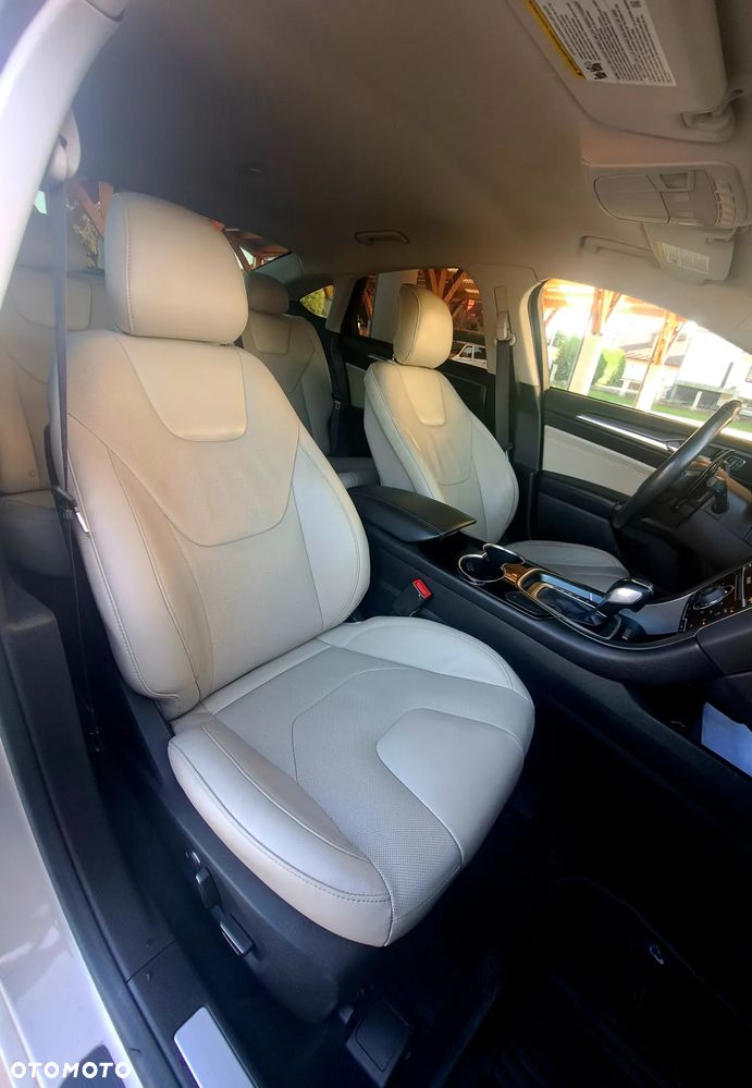 Ford Fusion 2.0 EcoBoost Titanium - 18