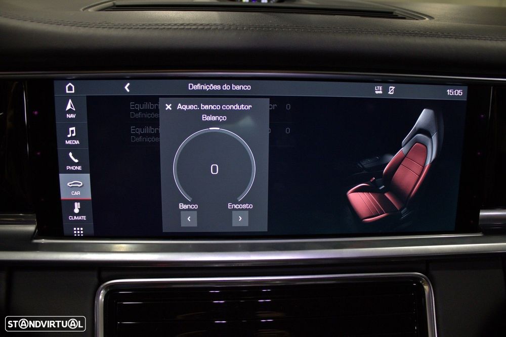 Porsche Panamera 4 E-Hybrid - 46