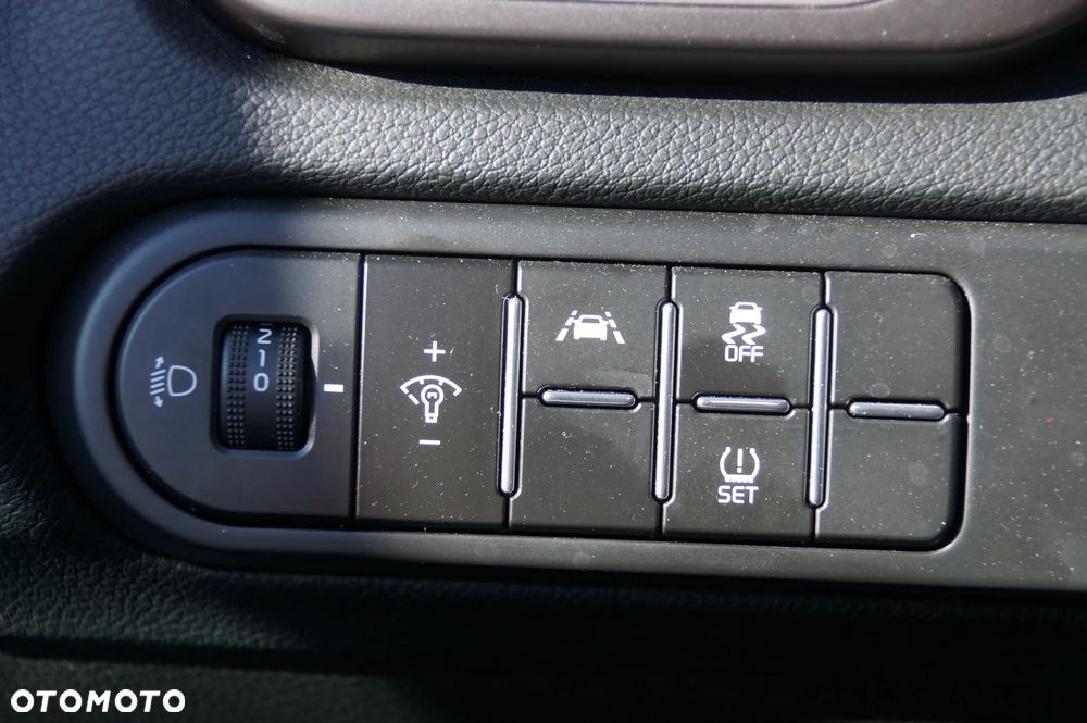 Kia Ceed 1.6 CRDi SCR L - 20