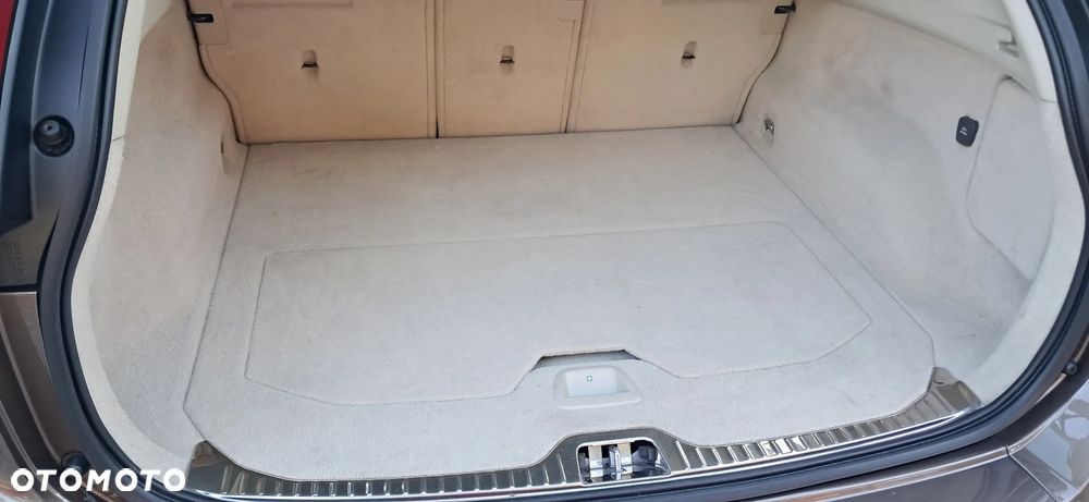 Volvo XC 60 D4 Drive-E Momentum - 19