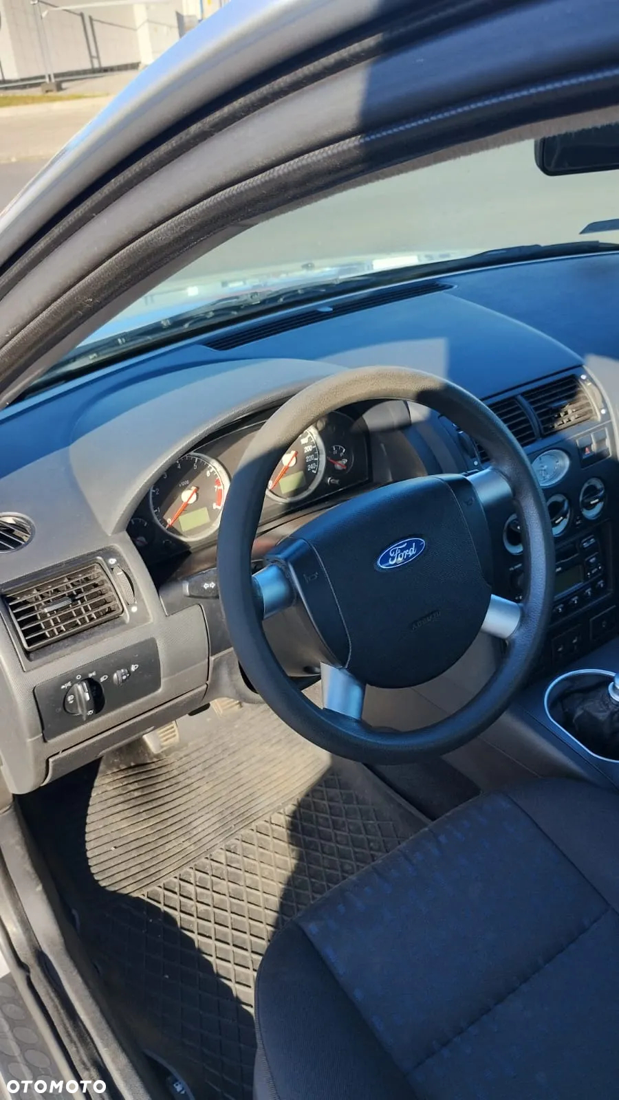 Ford Mondeo - 14