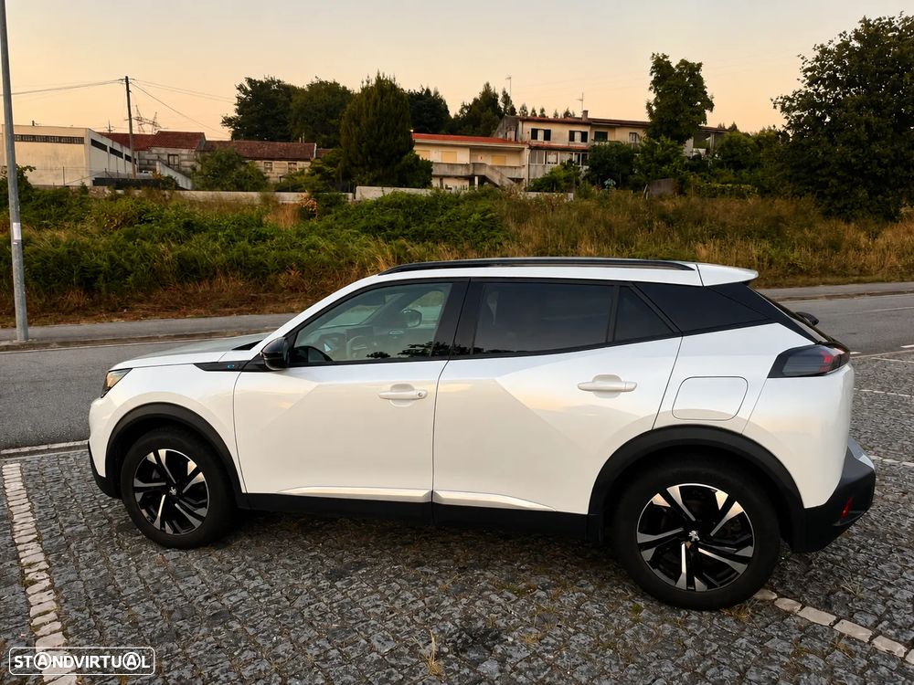 Peugeot e-2008 - 12