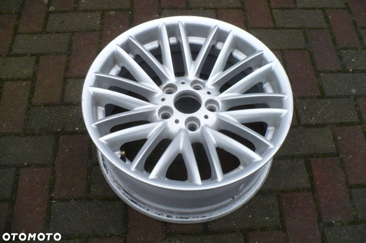 BMW 6753240 8x18 ET24 5x120 - FELGA - 3