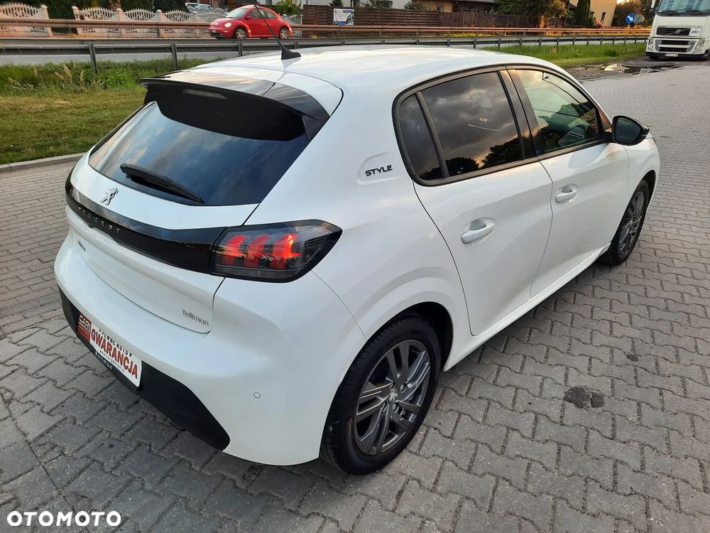 Peugeot 208 1.2 PureTech Style S&S - 6