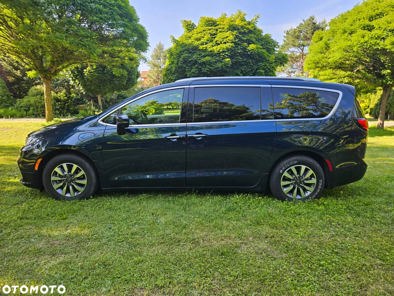 Chrysler Pacifica - 5