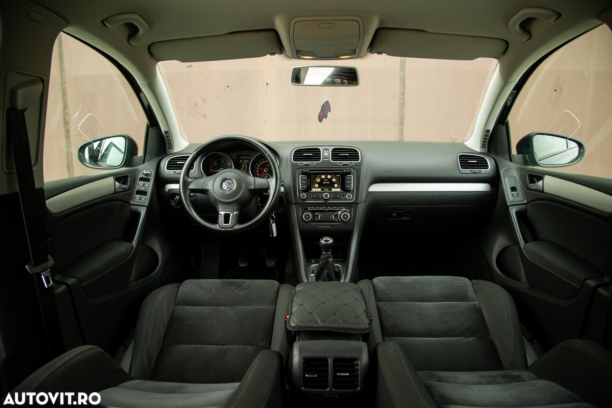Volkswagen Golf 2.0 TDI Highline - 8