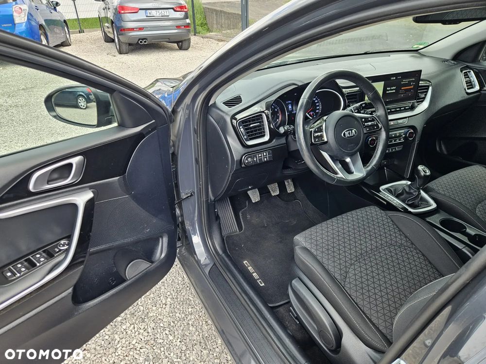 Kia Ceed 1.4 T-GDI OPF Vision - 22
